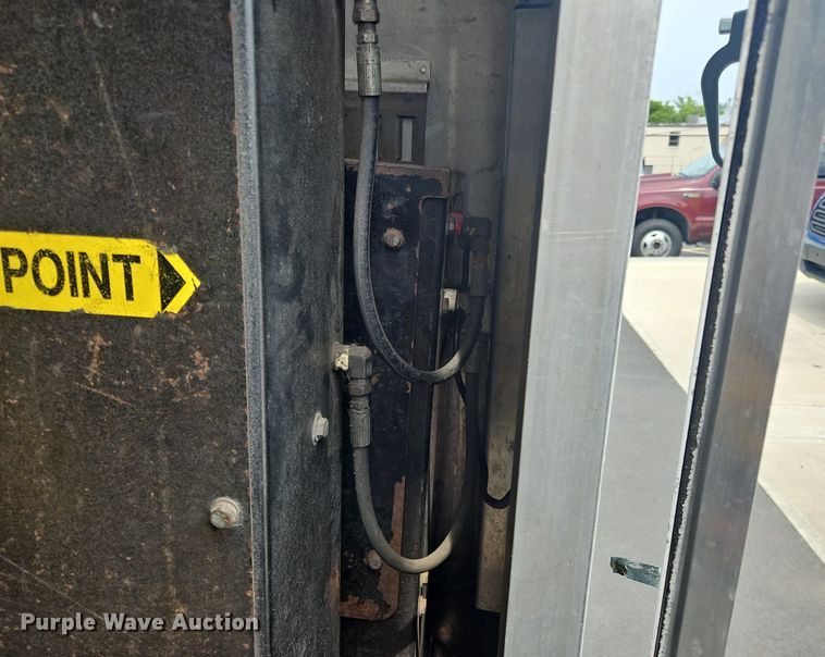 image for item OJ9784 2012 Workhorse W62 delivery truck