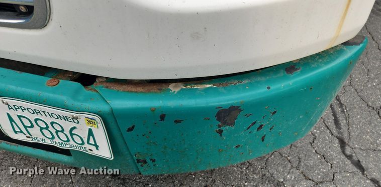 image for item OJ9785 2015 Freightliner  MT45 delivery truck