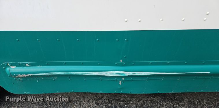 image for item OJ9786 2011 Freightliner  MT45 delivery truck