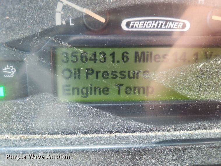 image for item OJ9786 2011 Freightliner  MT45 delivery truck