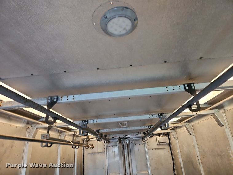 image for item OJ9786 2011 Freightliner  MT45 delivery truck