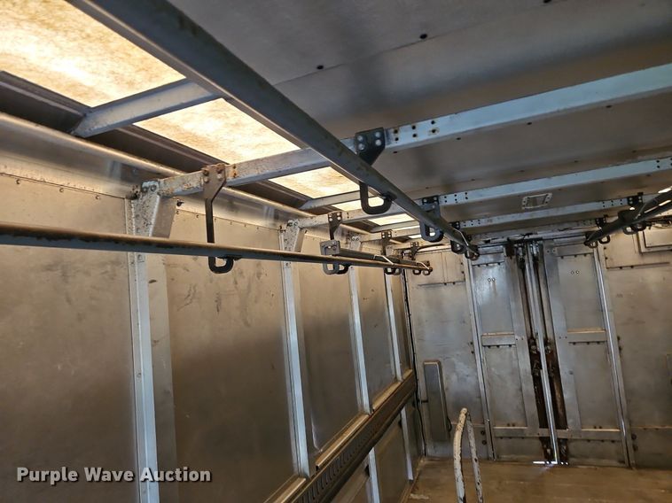 image for item OJ9786 2011 Freightliner  MT45 delivery truck