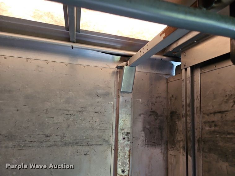 image for item OJ9786 2011 Freightliner  MT45 delivery truck