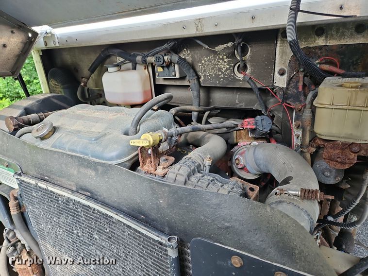 image for item OJ9786 2011 Freightliner  MT45 delivery truck