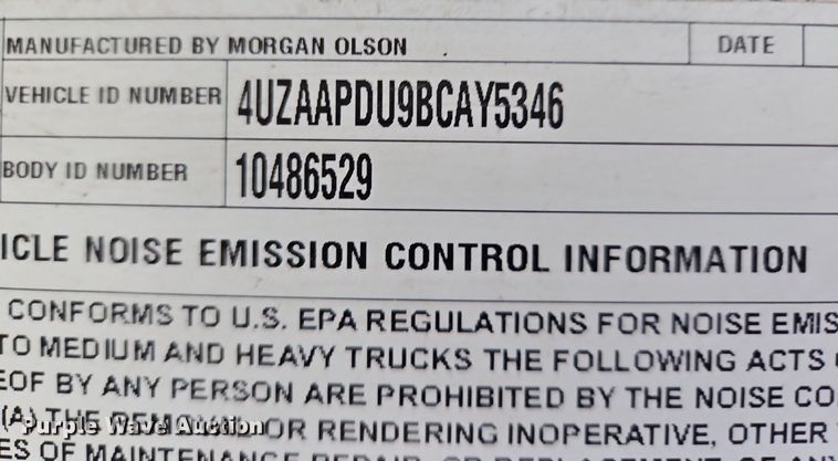 image for item OJ9786 2011 Freightliner  MT45 delivery truck