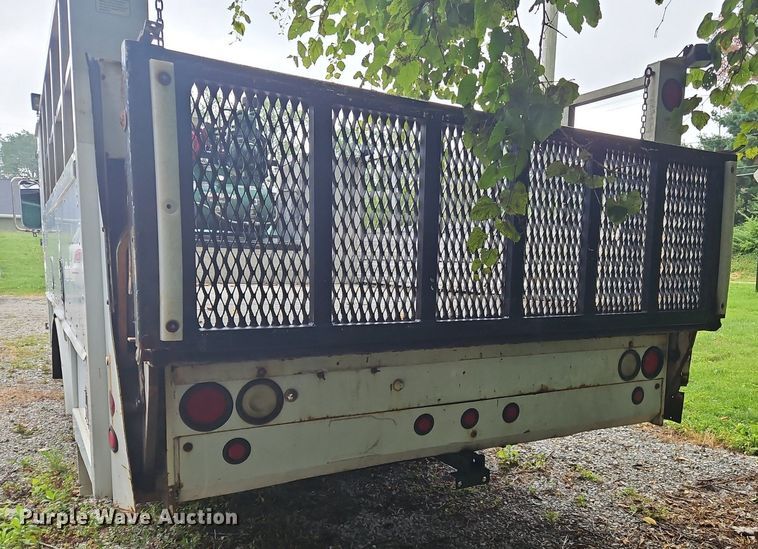 image for item OJ9788 2002 GMC Sierra 3500 Heavy D utility bed pickup truck