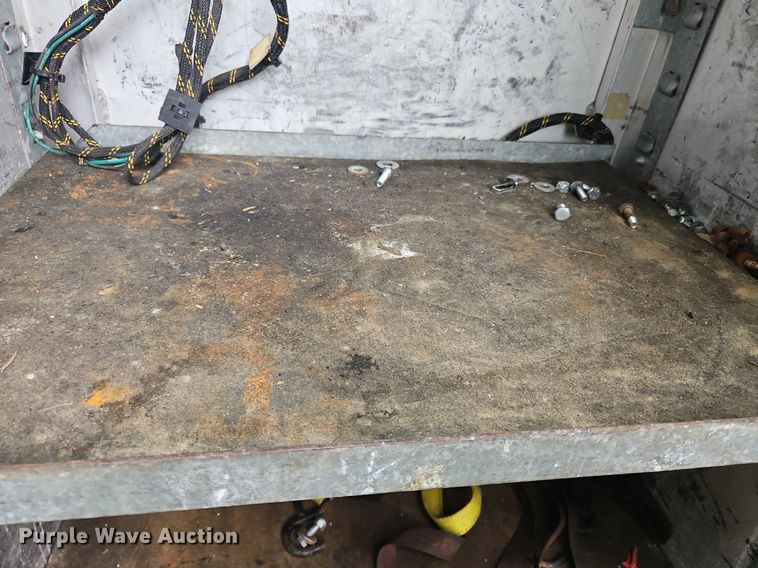 image for item OJ9788 2002 GMC Sierra 3500 Heavy D utility bed pickup truck