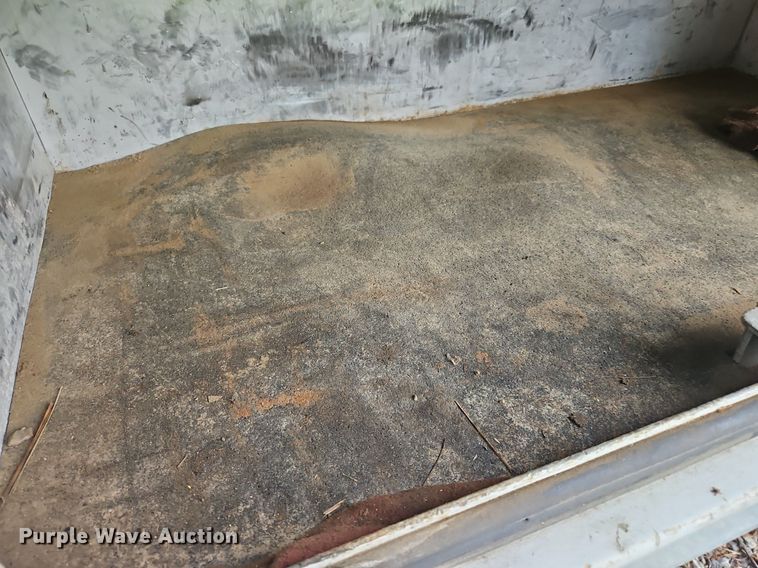 image for item OJ9788 2002 GMC Sierra 3500 Heavy D utility bed pickup truck