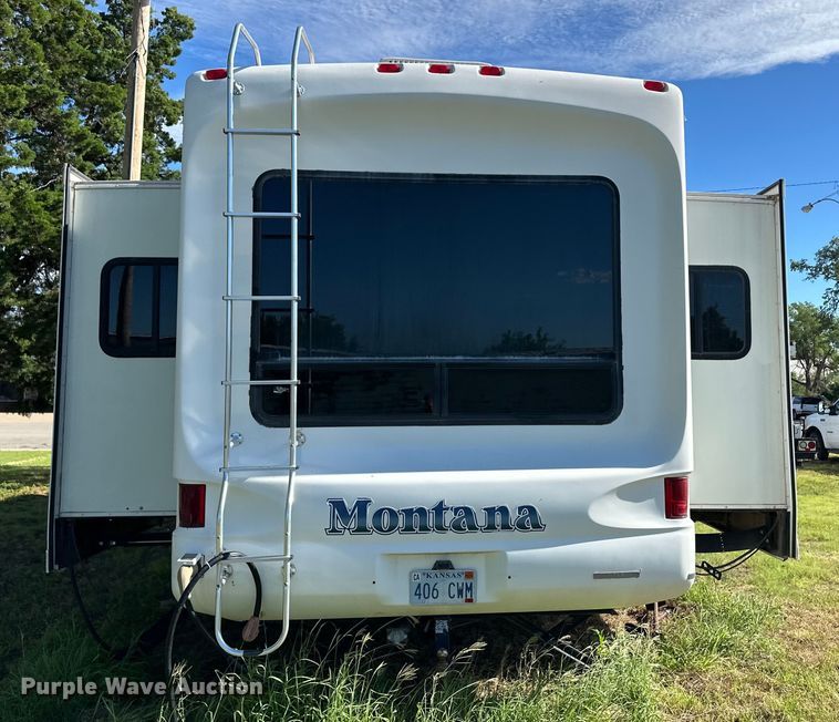 image for item OL9646 2005 Keystone Montana camper