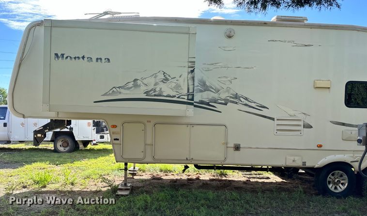 image for item OL9646 2005 Keystone Montana camper