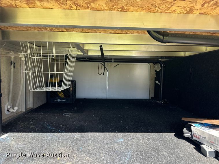 image for item OL9646 2005 Keystone Montana camper