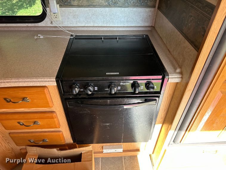 image for item OL9646 2005 Keystone Montana camper