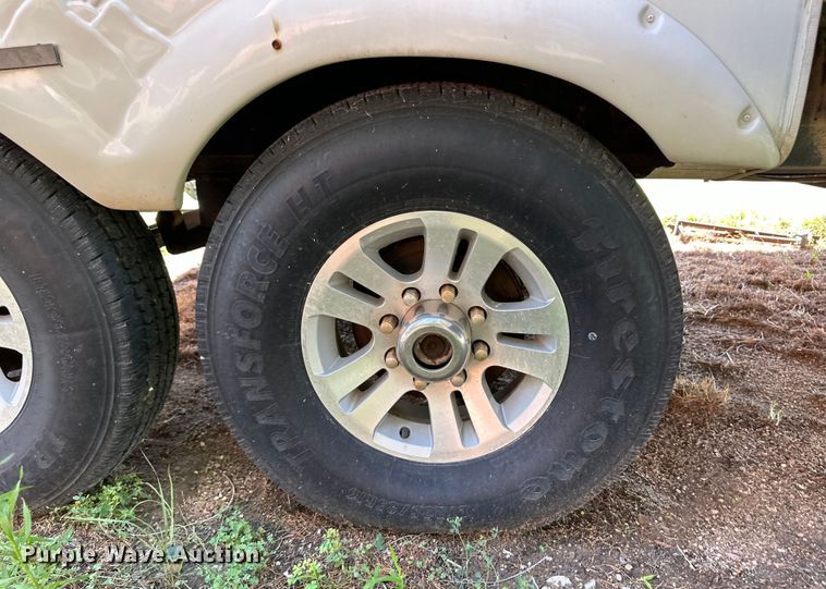 image for item OL9646 2005 Keystone Montana camper