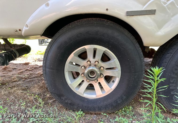 image for item OL9646 2005 Keystone Montana camper