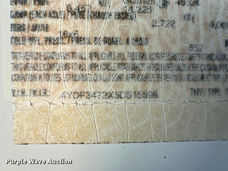 image for item OL9646 2005 Keystone Montana camper