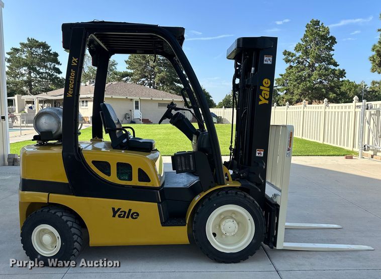 image for item OM9500 2019 Yale GLP050VXNKAE084 forklift