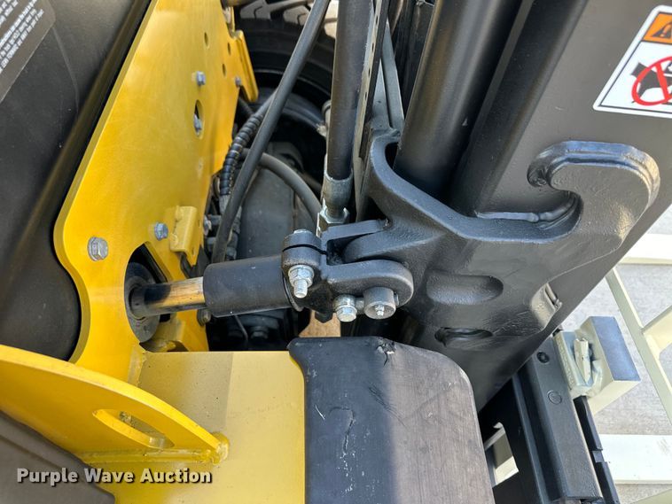 image for item OM9500 2019 Yale GLP050VXNKAE084 forklift