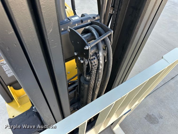 image for item OM9500 2019 Yale GLP050VXNKAE084 forklift