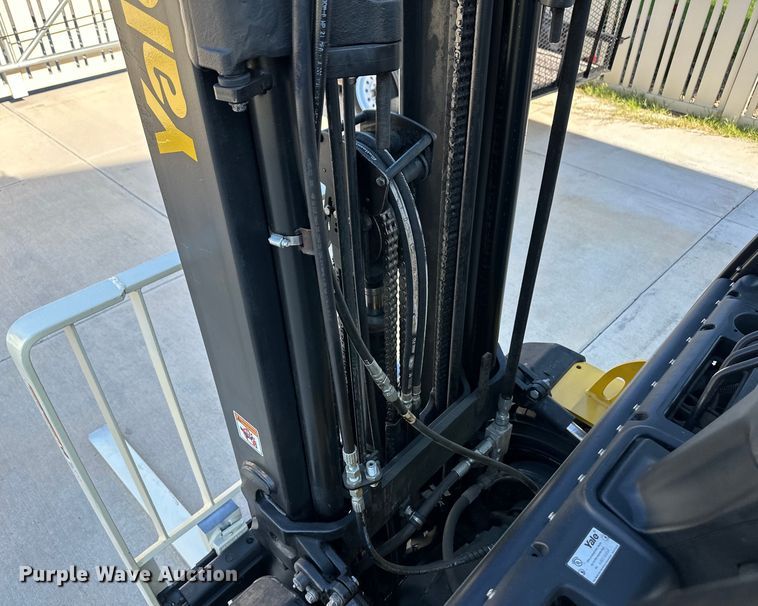image for item OM9500 2019 Yale GLP050VXNKAE084 forklift