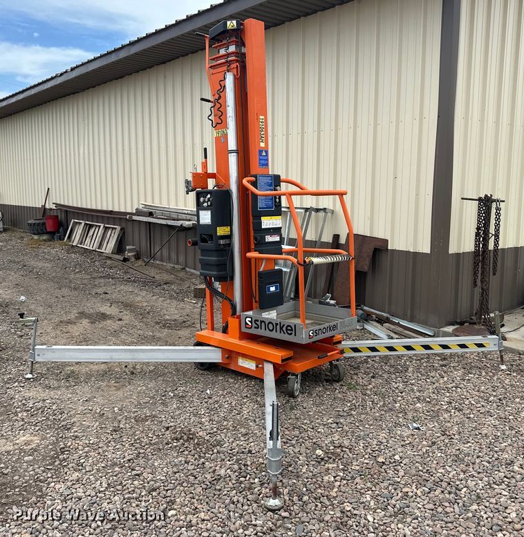 image for item OM9528 2017 Snorkel UL40AC vertical lift