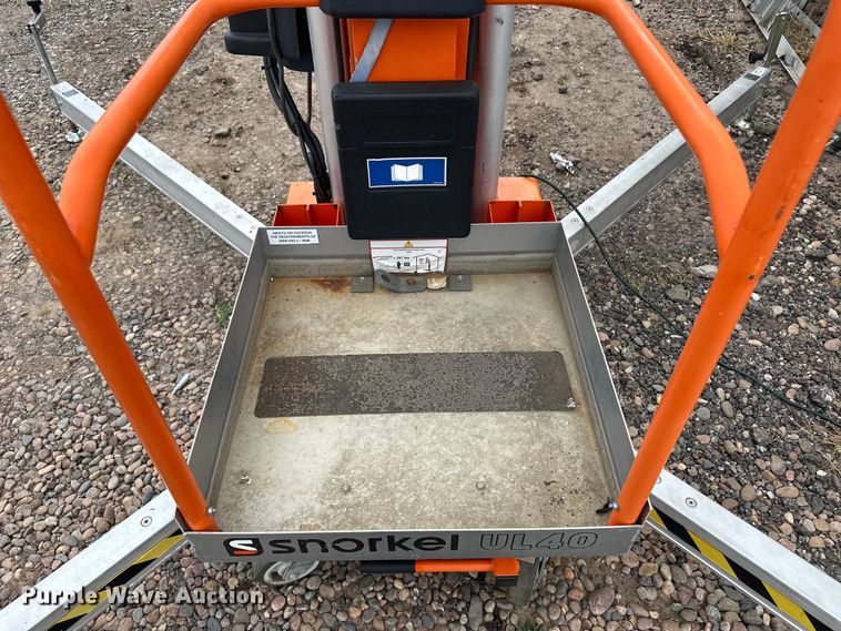 image for item OM9528 2017 Snorkel UL40AC vertical lift