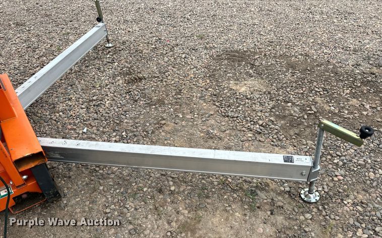 image for item OM9528 2017 Snorkel UL40AC vertical lift