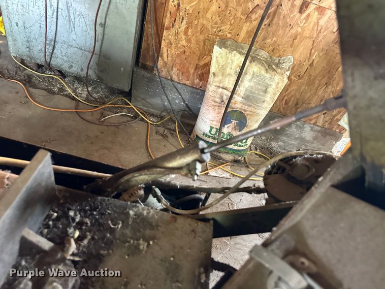 image for item OM9560 Carolina HD10 band saw