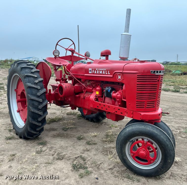 image for item OM9568 1944 International Harvester Farmall H tractor