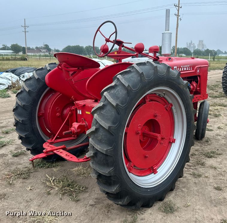 image for item OM9568 1944 International Harvester Farmall H tractor