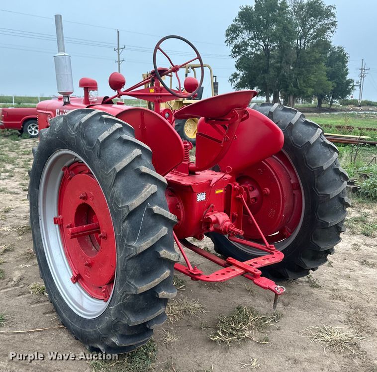 image for item OM9568 1944 International Harvester Farmall H tractor