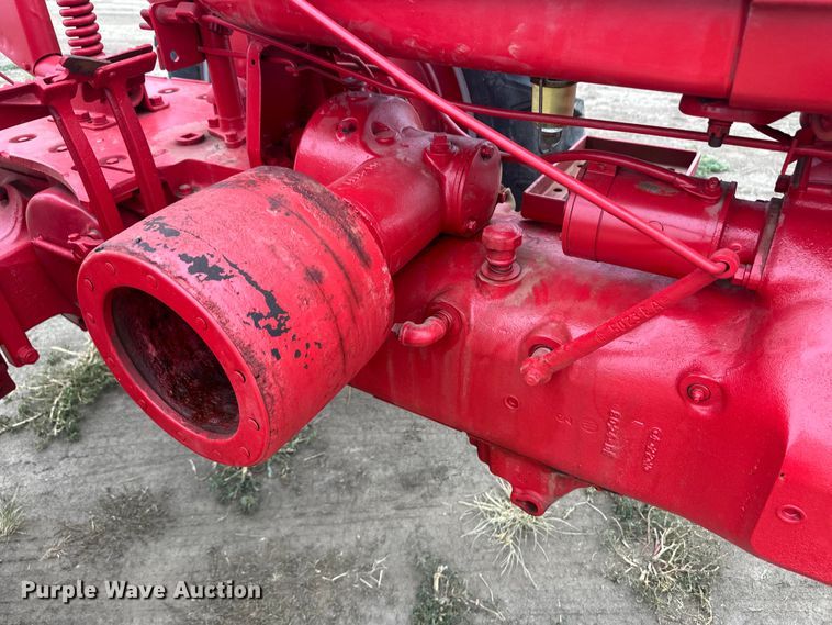 image for item OM9568 1944 International Harvester Farmall H tractor