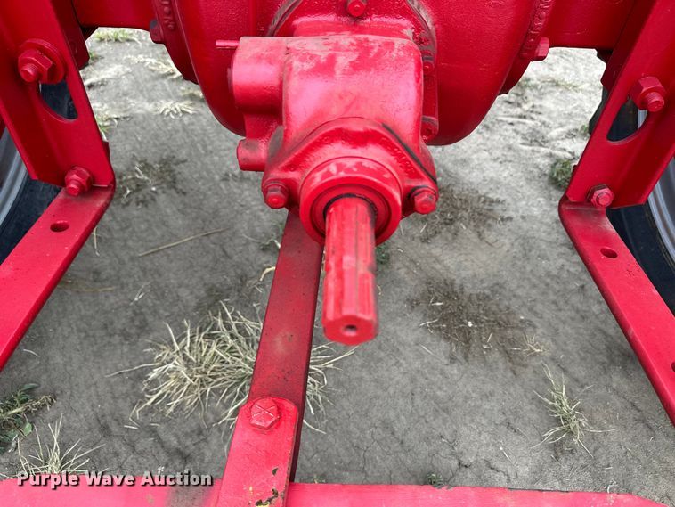 image for item OM9568 1944 International Harvester Farmall H tractor