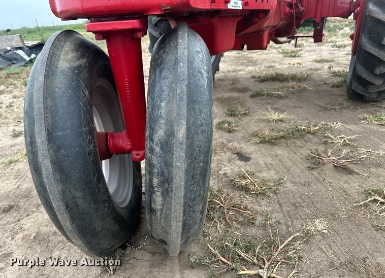 image for item OM9568 1944 International Harvester Farmall H tractor