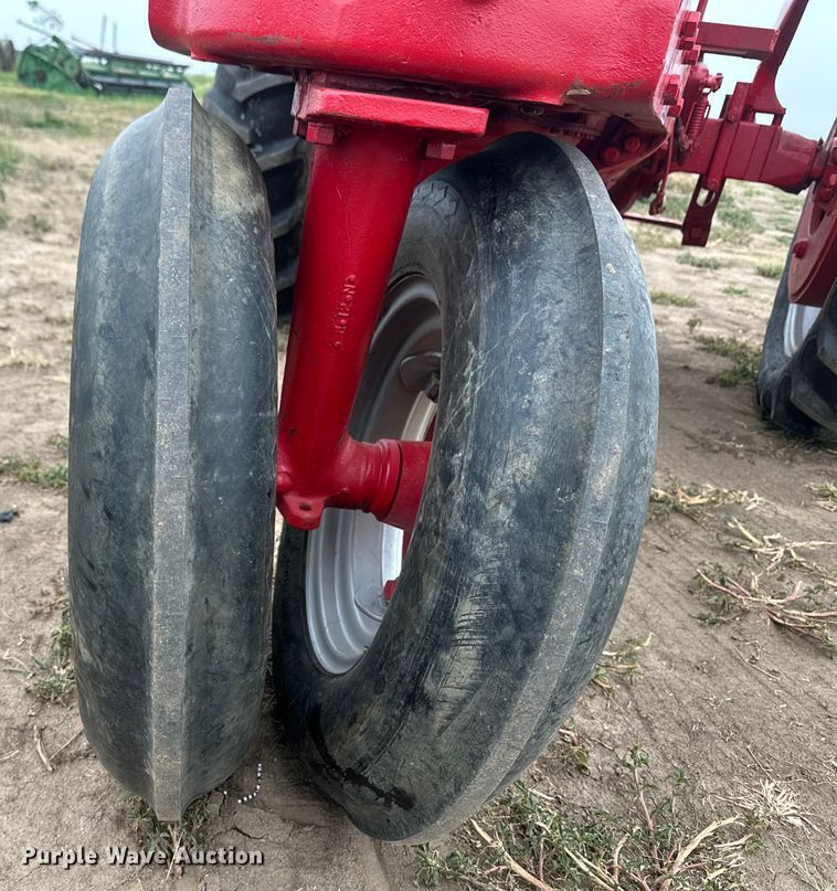 image for item OM9568 1944 International Harvester Farmall H tractor