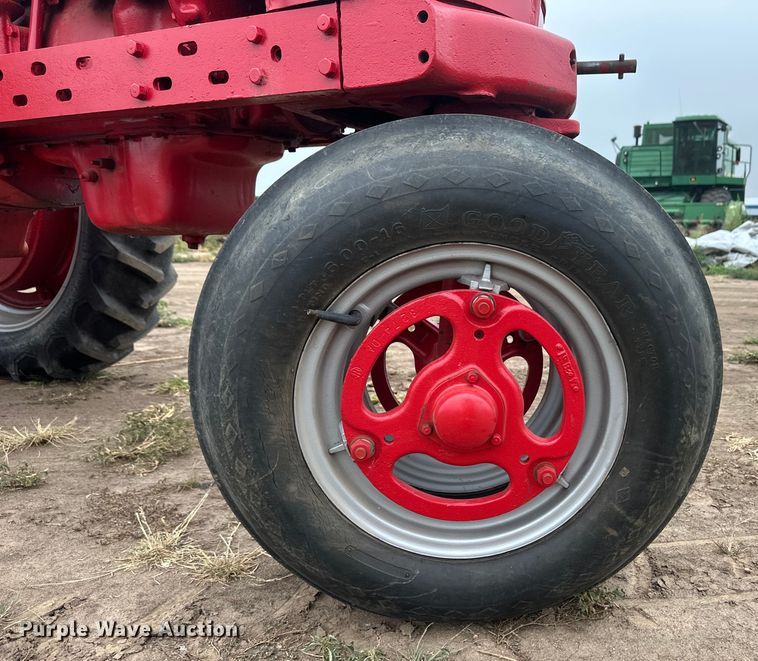 image for item OM9568 1944 International Harvester Farmall H tractor