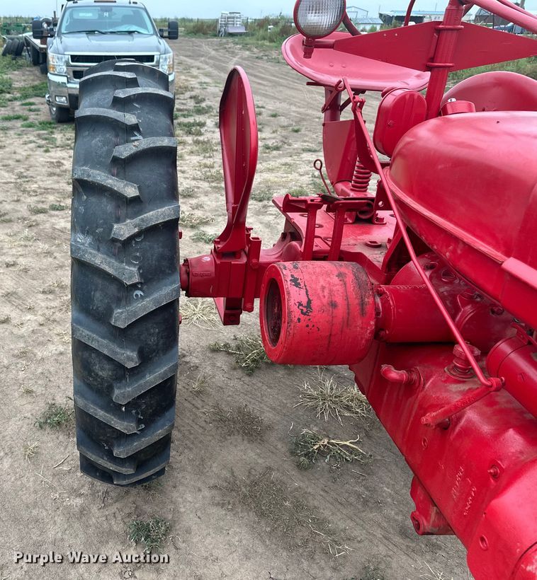 image for item OM9568 1944 International Harvester Farmall H tractor