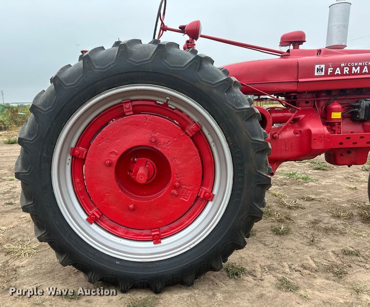 image for item OM9568 1944 International Harvester Farmall H tractor