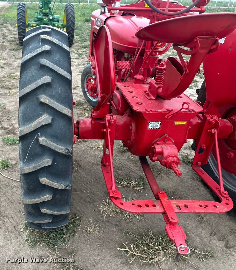 image for item OM9568 1944 International Harvester Farmall H tractor