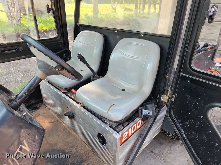 image for item ZA0473 2008 Bobcat 2100 utility vehicle