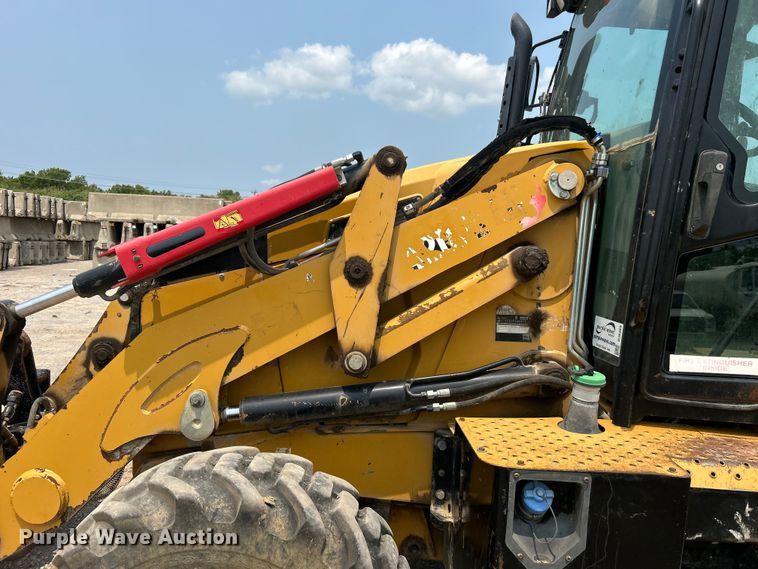 image for item DJ6369 2015 Caterpillar 420F2 IT backhoe
