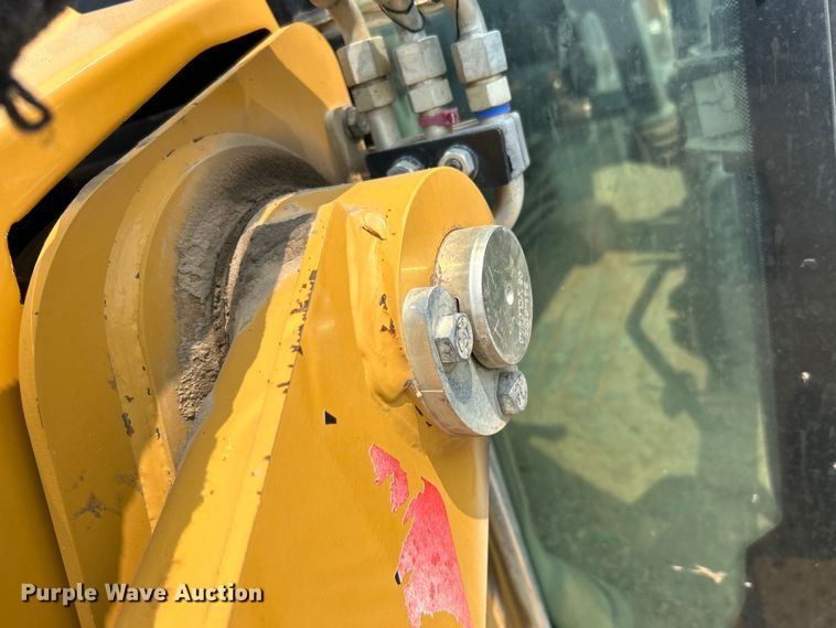 image for item DJ6369 2015 Caterpillar 420F2 IT backhoe