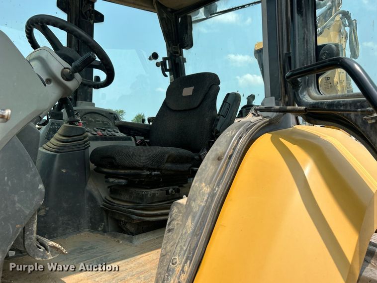 image for item DJ6369 2015 Caterpillar 420F2 IT backhoe