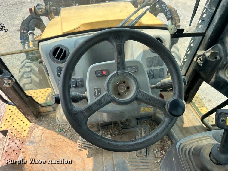 image for item DJ6369 2015 Caterpillar 420F2 IT backhoe