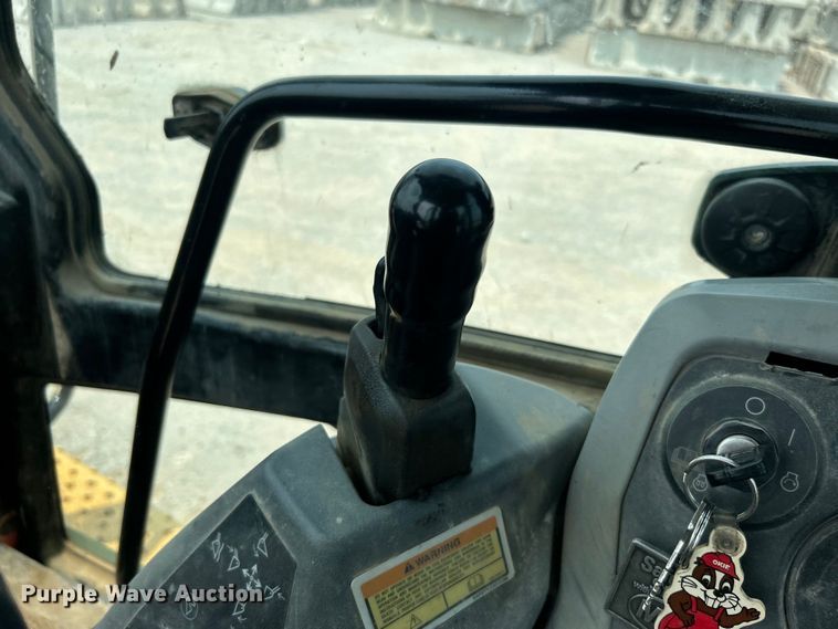 image for item DJ6369 2015 Caterpillar 420F2 IT backhoe