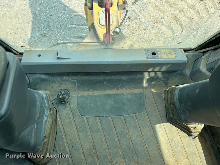 image for item DJ6369 2015 Caterpillar 420F2 IT backhoe