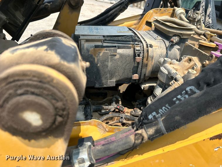 image for item DJ6369 2015 Caterpillar 420F2 IT backhoe