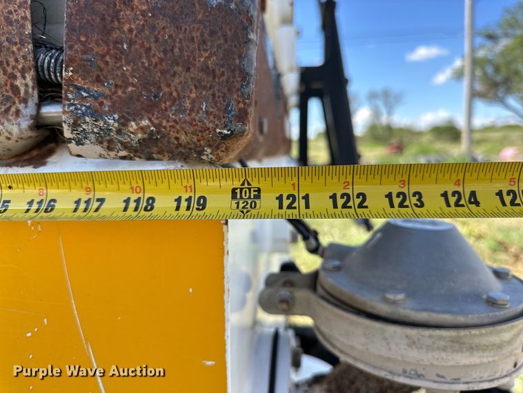 image for item DK6703 1994 Ford LN8000 water truck