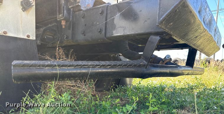 image for item DK6703 1994 Ford LN8000 water truck