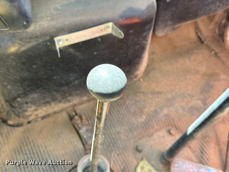 image for item DK6703 1994 Ford LN8000 water truck