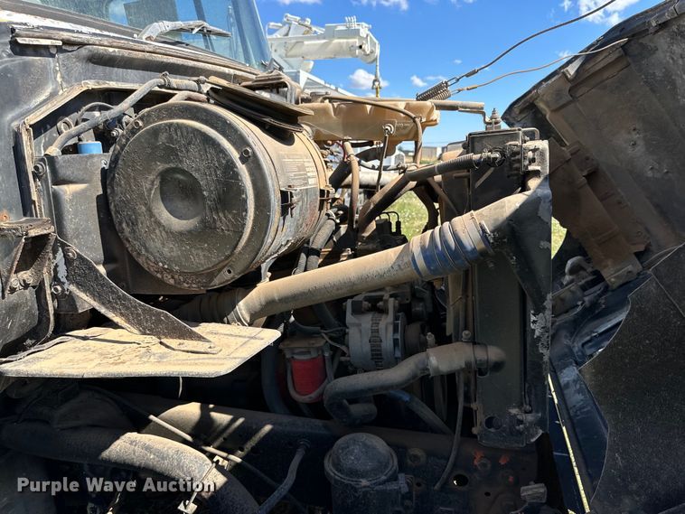 image for item DK6703 1994 Ford LN8000 water truck